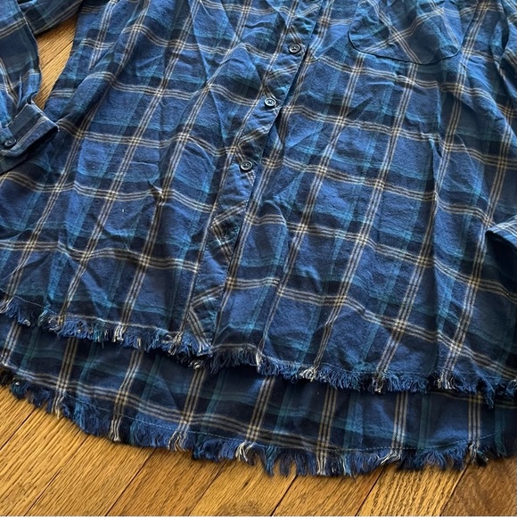 BeachLunchLounge Collection Plaid Long Sleeve Shirt Button Up Frayed Hem Large - Picture 3 of 6
